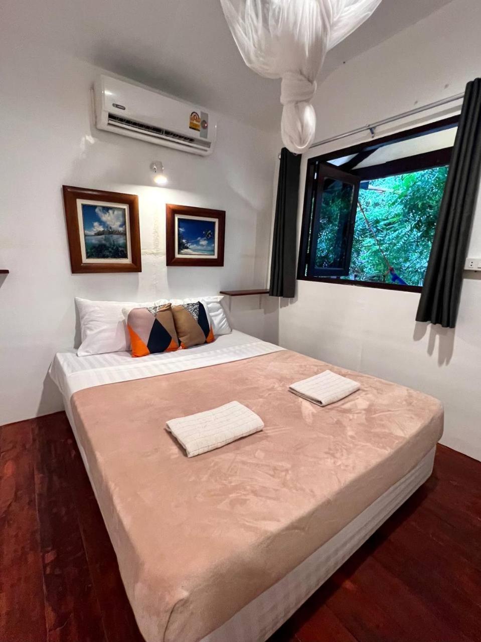 Secret Place Hotel And Restaurant Haad Yao Luaran gambar